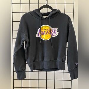 Girls XS Lakers sweatshirt